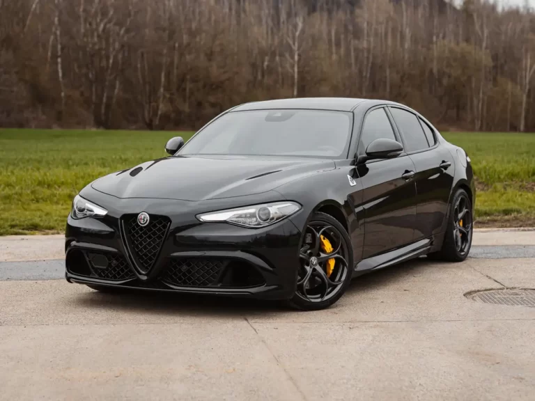 Giulia Quadrifoglio
